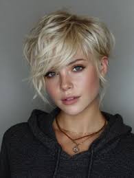 Katie Woessner-Carrera (katieloveco)