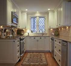 Pin By Kristin Collins On Remodel Traditional Kitchen Design Kitchen Design Small Kitchen Layout