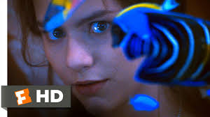 Adaptation de la plus célèbre pièce de shakespeare, évoquant la passion d'un jeune couple appartenant à deux familles ancestralement ennemies. Romeo Juliet 1996 Love At First Sight Scene 1 5 Movieclips Youtube