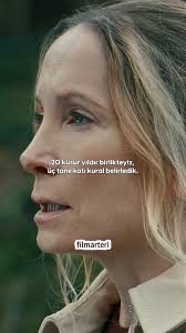 🎬 Barefoot (2014) 📆 Yıl: 2014 🎥 Yönetmen: Andrew Fleming ✍️ Senaryo:  Stephen Zotnowski 🎭 Tür: Romantik • Komedi • Dram ⭐ Başroller: Evan Rachel  Wood — Daisy Scott Speedman — Jay