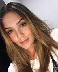 Lina tejeiro publica foto en pequeña pijama y chiste de 'lokillo' la 'saca del estadio'. El Video De Lina Tejeiro Que Recuerda Un Poco De Su Ninez Fotogaleria Radio Los40 Colombia