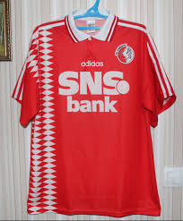 Al het fc twente nieuws op een rij. Fc Twente Home Football Shirt 1995 1996 Sponsored By Sns Bank