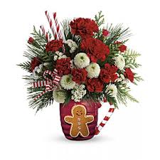 Winter Sips Bloom Bouquet On This Christmas To Gift Your Girlfriends 15 Off Christmas Floral Arrangements Christmas Floral Christmas Flower Arrangements