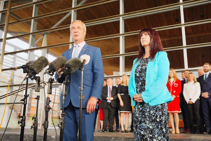 Helen Jenner announced by Nigel Farage as new leader of Reform UK Wales |  ITV News Wales