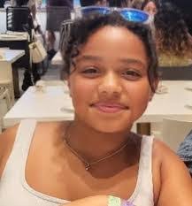 Zoe Ford's Instagram, Twitter & Facebook