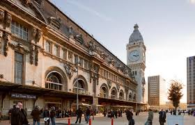 Auslöser der auseinandersetzungen war das konzert eines kongolesischen sängers. Gare De Lyon Fremdenverkehrsamt Paris