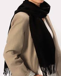 Mila Black Winter Scarf