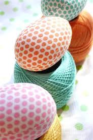Fabric Covered Easter Eggs Styrofoam Fabric Mod Podge Crochet Cotton For Making Chains To Glue One To Hide The Seams Easter Easter Diy Easter Egg Fabric