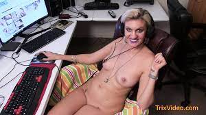 Interview at DixiesTrailerPark | xHamster