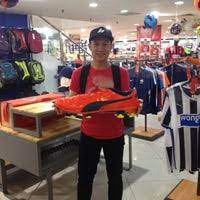 Rug 1, upper ground floor, sarawak plaza shopping complex, jalan tunku abdul lea sports centre. Photos At Lea Sports Centre 6 Tips From 597 Visitors