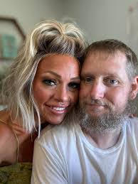 Stephanie Wymore's Instagram, Twitter & Facebook