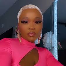 Angelique Thomas's Instagram, Twitter & Facebook