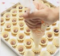 Every single bake cheese tart is crafted with our passion and the finest ingredients, in pursue of. Resepi Cheese Tart Buncit Paling Mudah Dan Sedap Blogopsi