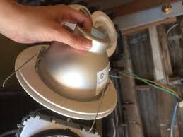 We have over 3,000 recessed lighting trims, led retrofits, led recessed parts in all kinds of colors and finishes. How To Install Trim In Recessed Lighting 8 Steps With Pictures Instructables
