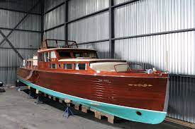 We've made it easy to make boat lettering that matches your chris craft boat. 48 Chris Craft 1930 Allez Montreal Canada