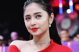 Maybe you would like to learn more about one of these? Jadi Janda Kembang Di Usianya Yang Baru 20 Tahun Dewi Perssik Pontang Panting Bangun Kariernya Usai Bercerai Dari Saipul Jamil Panggungku Dibakar Setiap Kali Mau Show