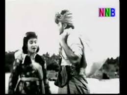 ★ download mp3 nenek si bongkok tiga gratis, ada 20 daftar lagu sia yang bisa anda download. Nenek Si Bongkok Tiga Musang Berjanggut 1959 Youtube