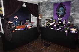 Birthday Party At Home Ideas For Adults Pin On The Addams Family Party
