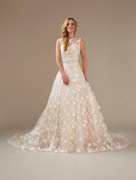 12 videos und 16 fotostrecken hochzeitskleid entdecken. Brautkleid Mit Spitzenbluten In Apricot Von Weise Modell 334642 Heiraten Mit Braut De Kleider Hochzeit Braut Festliche Kleider Knielang