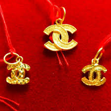 Meskipun memiliki jenis yang kurang lebih sama secara bentuk dengan emas tabungan yaitu digital so, itu tadi adalah penjelasan dari 4 jenis emas yang biasa dijadikan pilihan investasi, koleksi. Loket Bentuk Double C Emas 916 Gold Pendant é‡'åŠå  Shopee Malaysia