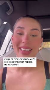 Lívian Aragão, filha do comediante Didi Aragão, foi às redes sociais para  se explicar após chamar Fernanda Torres de "nepobaby". O termo ganhou  destaque em 2024 por se referir a celebridades cujos