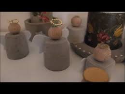 Tannenzapfen mit bunten filzkugeln dekorieren. Diy Beton Engel Weihnachten Advent Dekoration Beton Giessen Youtube