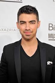 Joe Jonas launches solo career with new single