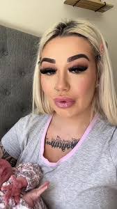 Natalie Schofield's Instagram, Twitter & Facebook