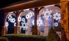This 24 piece set of shatterproof snowflake ornaments helps you deck the halls in no time. Christmas Snowflakes Stars