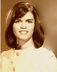 Dolores Bernal Obituary: View Obituary for Dolores Bernal by Funeraria Del ... - 40039669-ff36-425b-9613-74a26b64f8c0