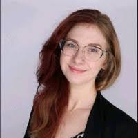 Amanda Hemmer's Instagram, Twitter & Facebook