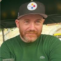 Luke Manley's Instagram, Twitter & Facebook