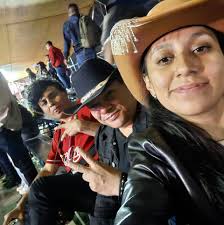 PAN DE LECHE CASERO 😋 Ingredientes: 500 g de harina de trigo 10 g de sal  50 g de azúcar 15 g de levadura fresca 300 ml de agua fría 250 g