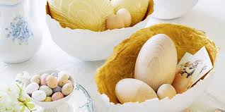 Deco de paques a faire soi meme 6 idees plein de flair from storage.googleapis.com. Deco De Paques Tutoriel Pour Realiser Des Coupes En Papier Mache Marie Claire