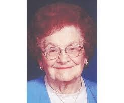 Agnes Kelley's Instagram, Twitter & Facebook