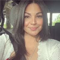 Yanet Lopez's Instagram, Twitter & Facebook