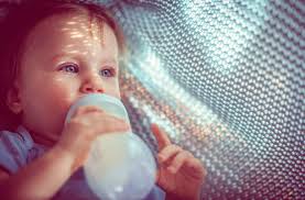 Ab dem sechsten monat sollten es nicht mehr als 200 milliliter sein. Trinkmenge Baby So Viel Ist Richtig