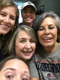 Belinda Barrett's Instagram, Twitter & Facebook