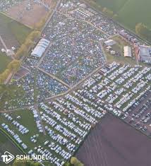 3 days & nights of musical entertainment & amazement! Paaspop Van Boven Unieke Blik Op Het Terrein