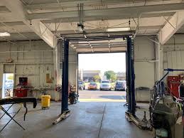Collision Works Of Central Tulsa West In Tulsa Ok 74146 Auto Body Shops Carwise Com
