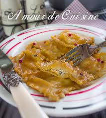 Raviolis Au Saumon Et Sauce Rosee Amour De Cuisine Sauce Rosee Cuisine Saumon