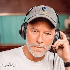 Tommy Lowe co-founded Cracker Barrel more than 50 years ago and has a lot  to say about the recent logo backlash. He sat down for an interview to  discuss the fiasco and