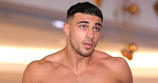 After watching ksi and logan paul's debut professional boxing fight, love island star and professional boxer tommy fury wants in. Tommy Fury V Przemyslaw Binienda Recap As The Love Island Star Blitzes Polish Fighter In First Round Irish Mirror Online