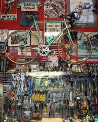 Thebicycletree Vecchio S In Boulder Not Many Shops Like This Still Around By Cyclingtips Http Ift Tt 1lpjf3q Bicycle Decor Bicycle Shop Bike Room