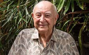 Família e amigos velaram o ator sérgio mamberti, que morreu aos 82 anos nesta madrugada (3) vítima de falência múltipla dos órgãos. Xq37ajpkhqodym