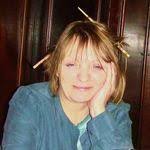 Lilian Cooley's Instagram, Twitter & Facebook