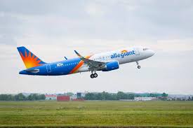 Low Cost Spirit And Allegiant Struggle To Fly On Time Https Link Crwd Fr 10gs Allegiant Air Airline Booking Airline Reservations