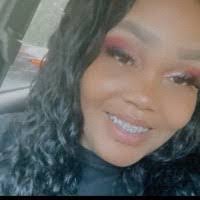 Monique Donnelly's Instagram, Twitter & Facebook