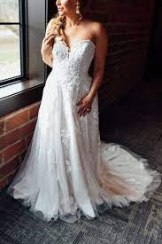 Mina Starsiak From Hgtv S Good Bones In A Gorgeous Essense Of Australia Essence Of Australia Wedding Dress Essense Of Australia Wedding Dresses Wedding Dresses