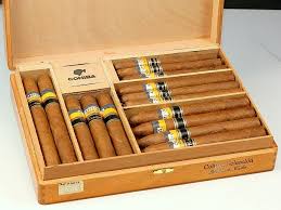 How To Choose A Humidor | Your Elegant Bar